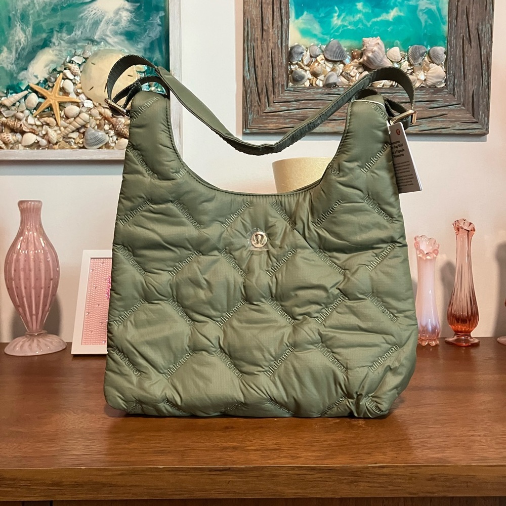 NWT Lululemon Quilty Pleasure Shoulder Bag Mini in Bay Leaf